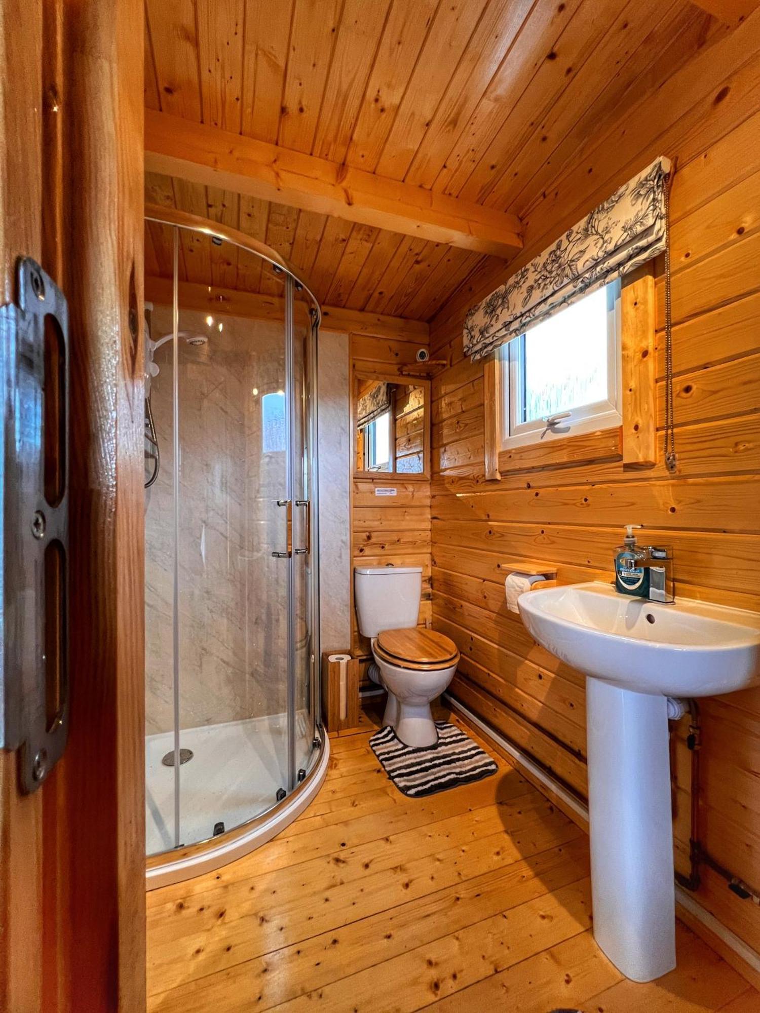 Harlosh Log Cabins ダンヴェガン 部屋 写真